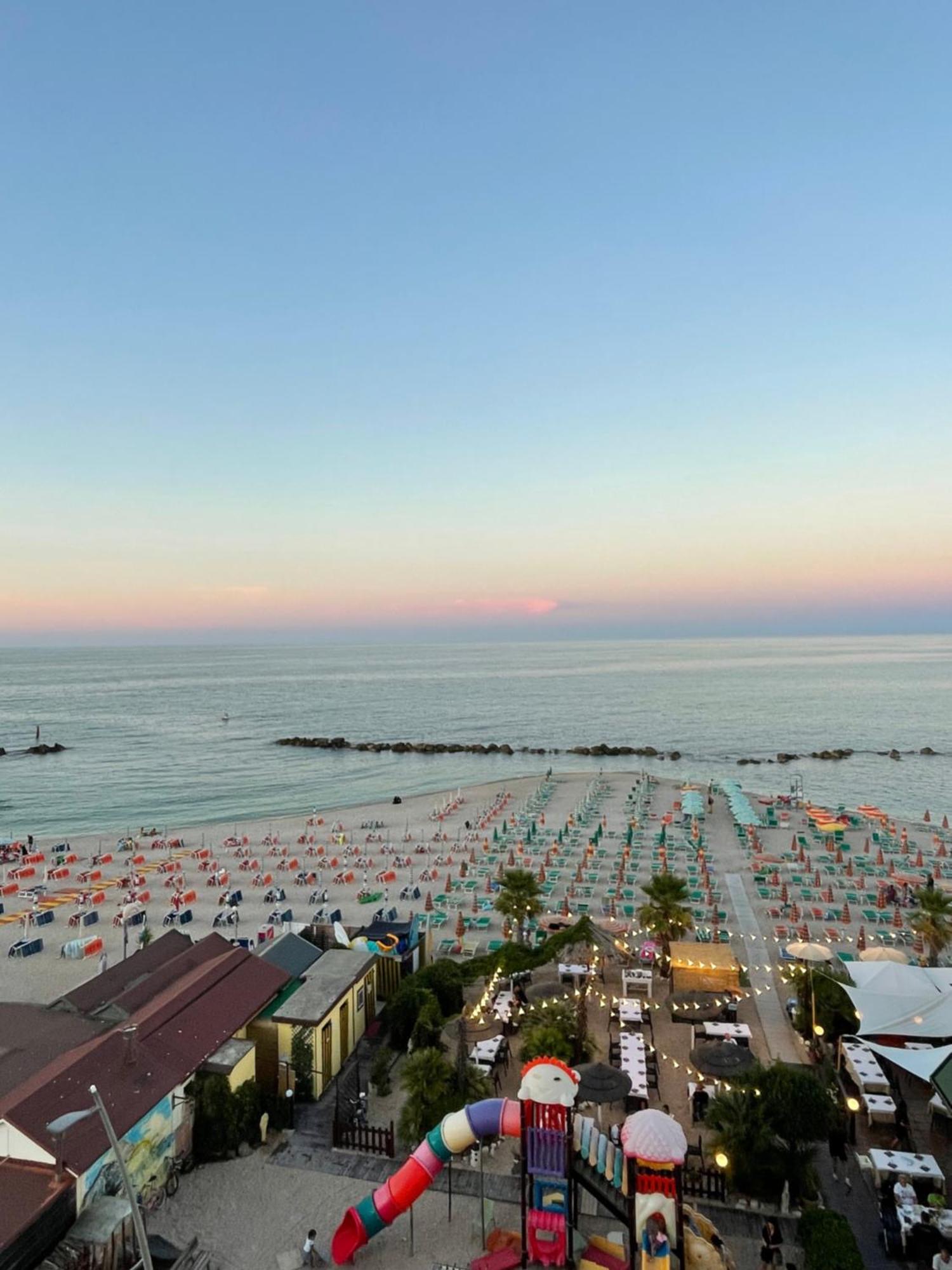 Апартаменти Il Balcone Sul Mare Порто-Реканаті Екстер'єр фото